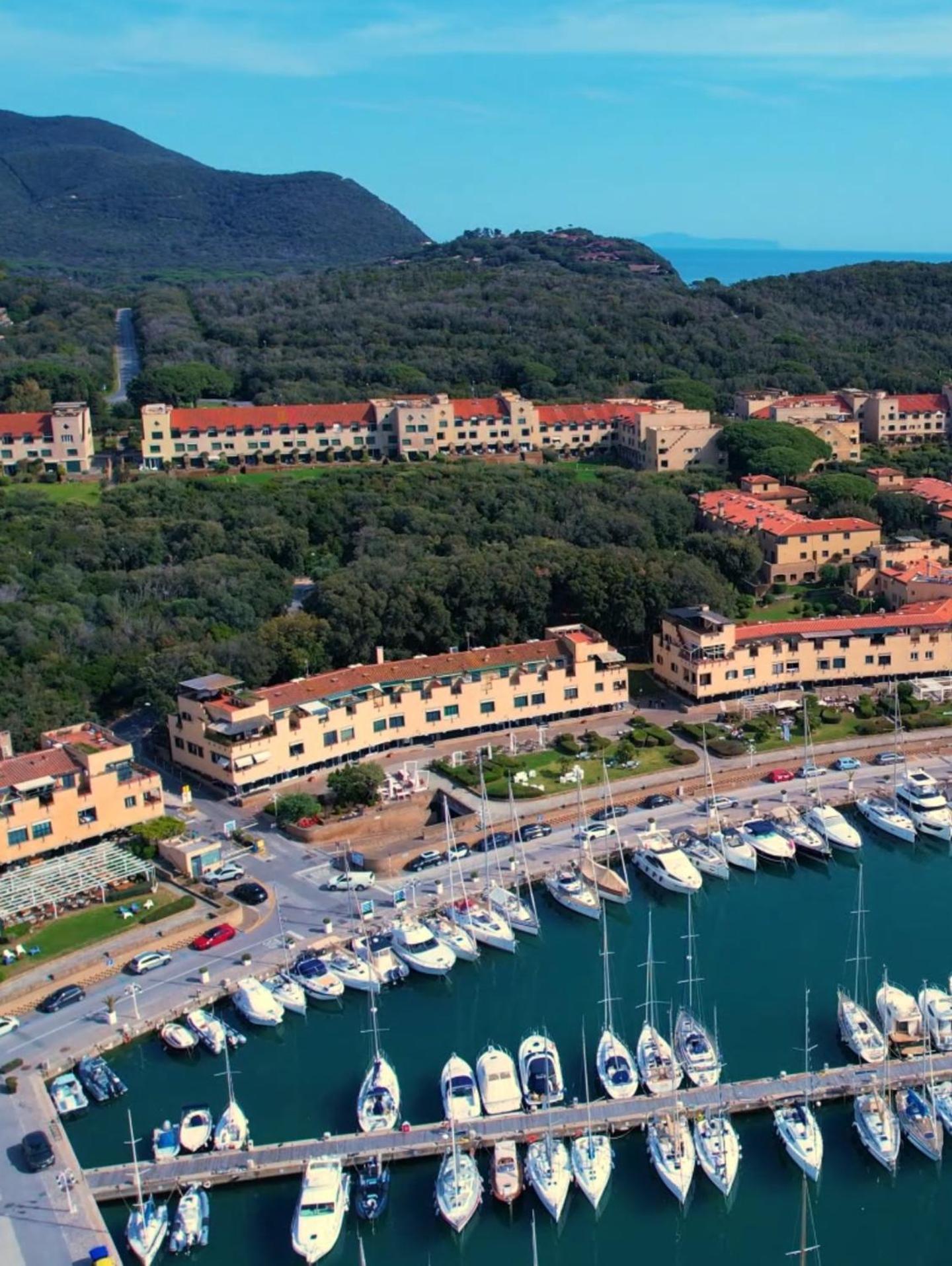 Holiday Homes Marina Apartments Punta Ala Buitenkant foto